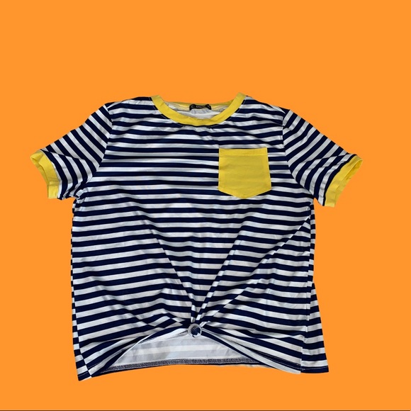 White and navy blue striped shirt. Size M - Picture 1 of 1